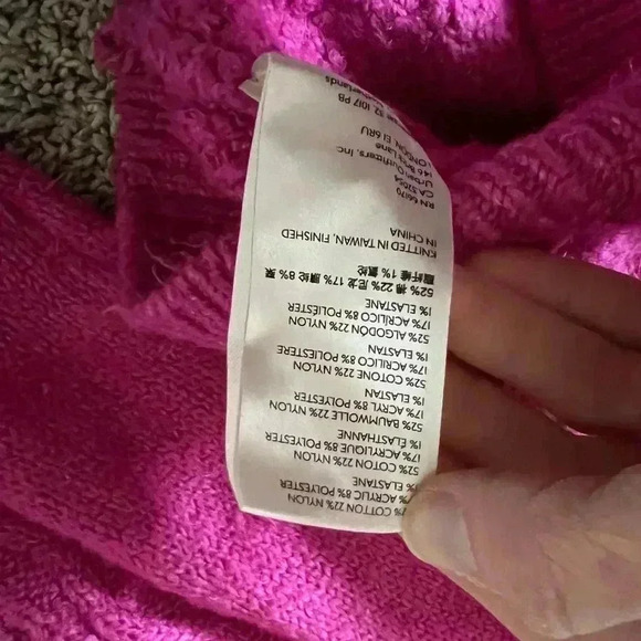 Free People Every Cloud Pullover / Fuschia Fizz size small - Picture 8 of 9